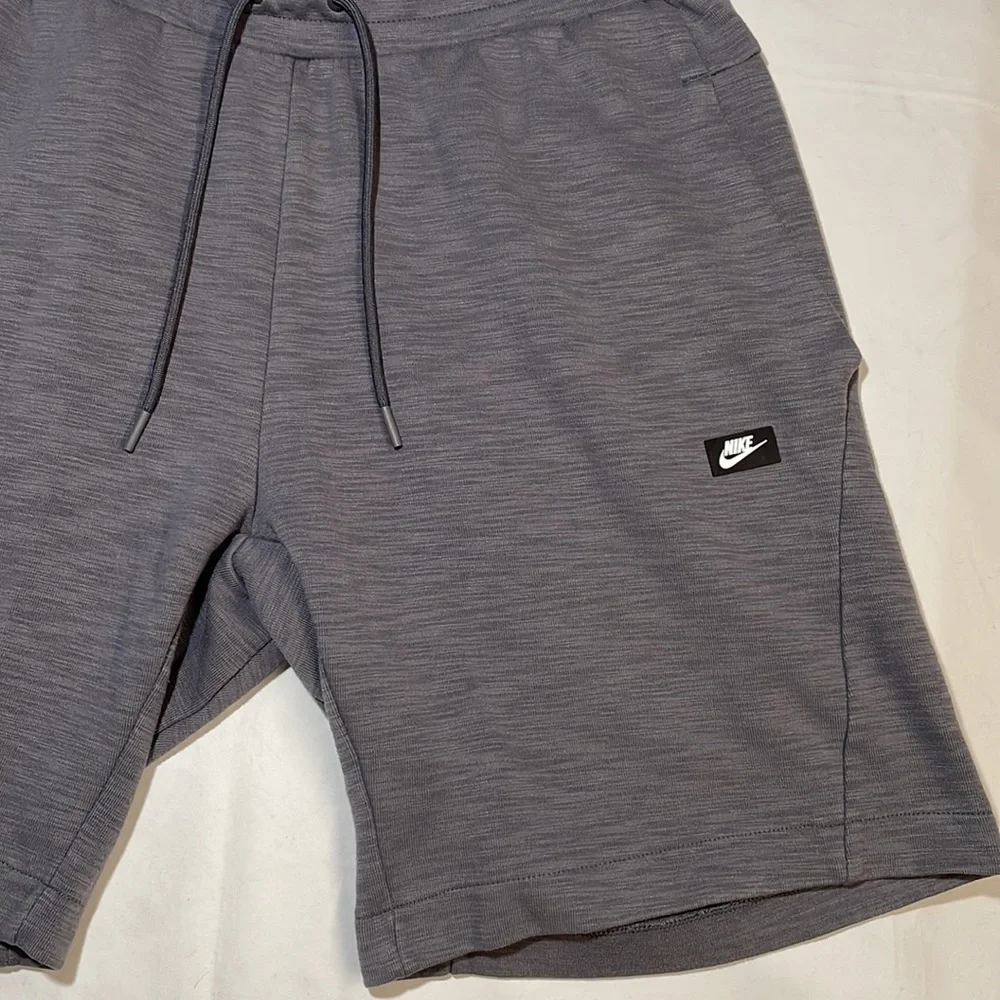 Men’s Nike Activewear Athletic Short Gray Size Large - Picture 3 of 11